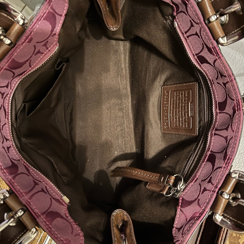 Coach Burgundy Shoulder Bag. Dark Brown Buckle Detail Leather Handles & Trim.EUC - Picture 5 of 9